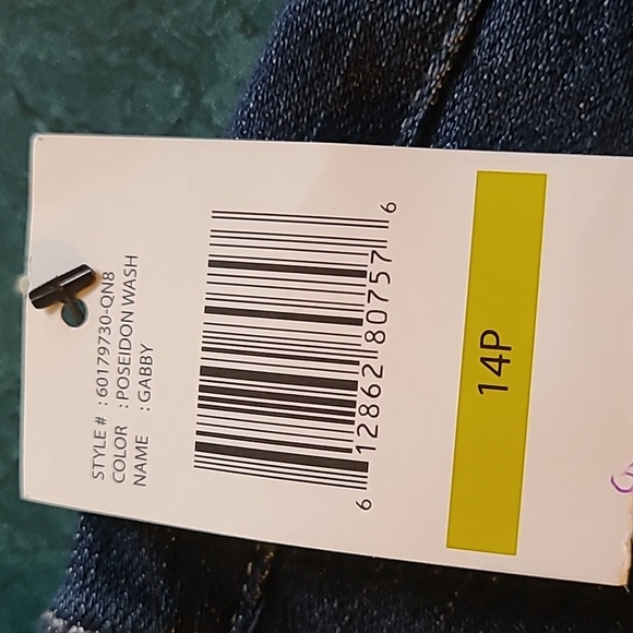 Gloria Vanderbilt size 14P jeans with belt - Picture 8 of 8